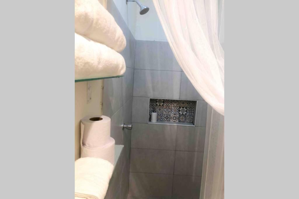 Great Location ! 4 Bedroom Home In The Heart Of Kartagena Zewnętrze zdjęcie
